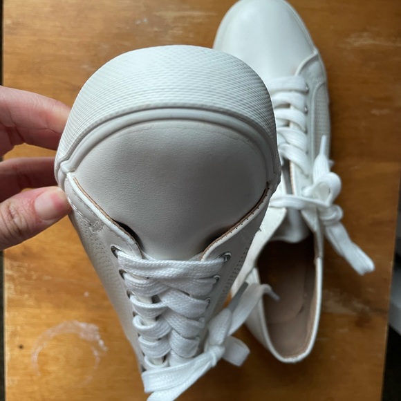 Brand new white sneakers - Picture 6 of 7